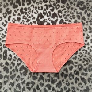 Victoria’s Secret Seamless Eyelet Hiphugger Panty in Peach Bellini Size Medium